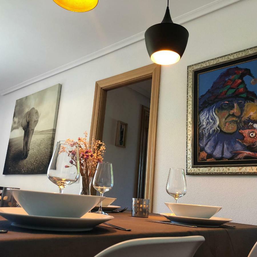 Apartamento Ezcaray Con Piscina ソラキン エクステリア 写真