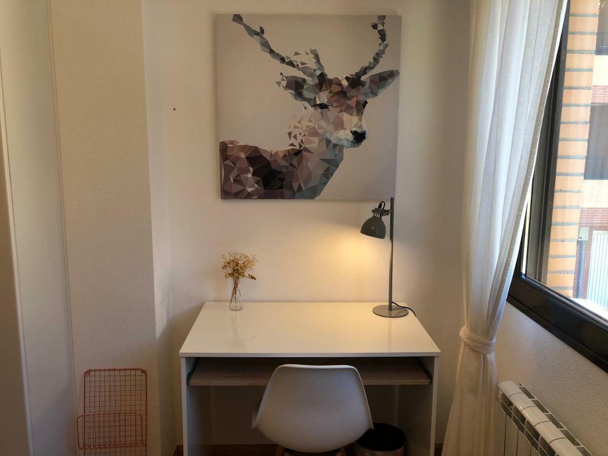 Apartamento Ezcaray Con Piscina ソラキン エクステリア 写真